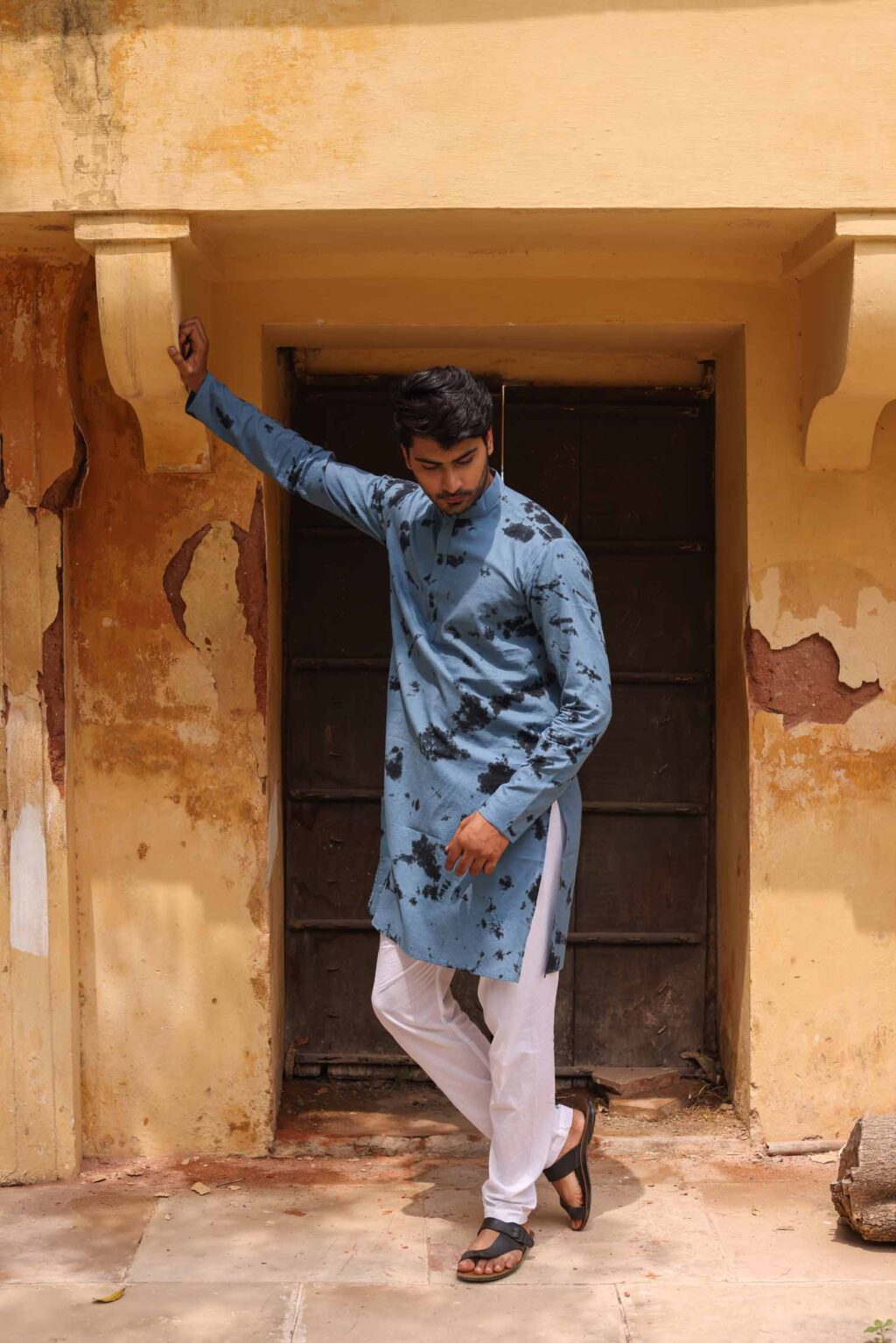 Gull Grey Tie & Dye Printed Kurta For Men